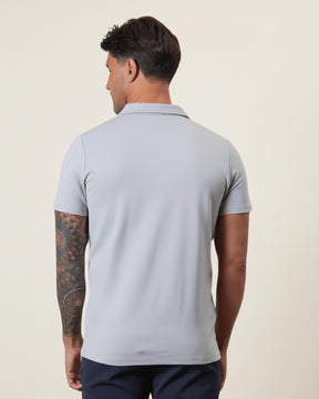 Traseira Camisa Polo Masculina Old Money com Meio Zíper Perion Cinza Claro
